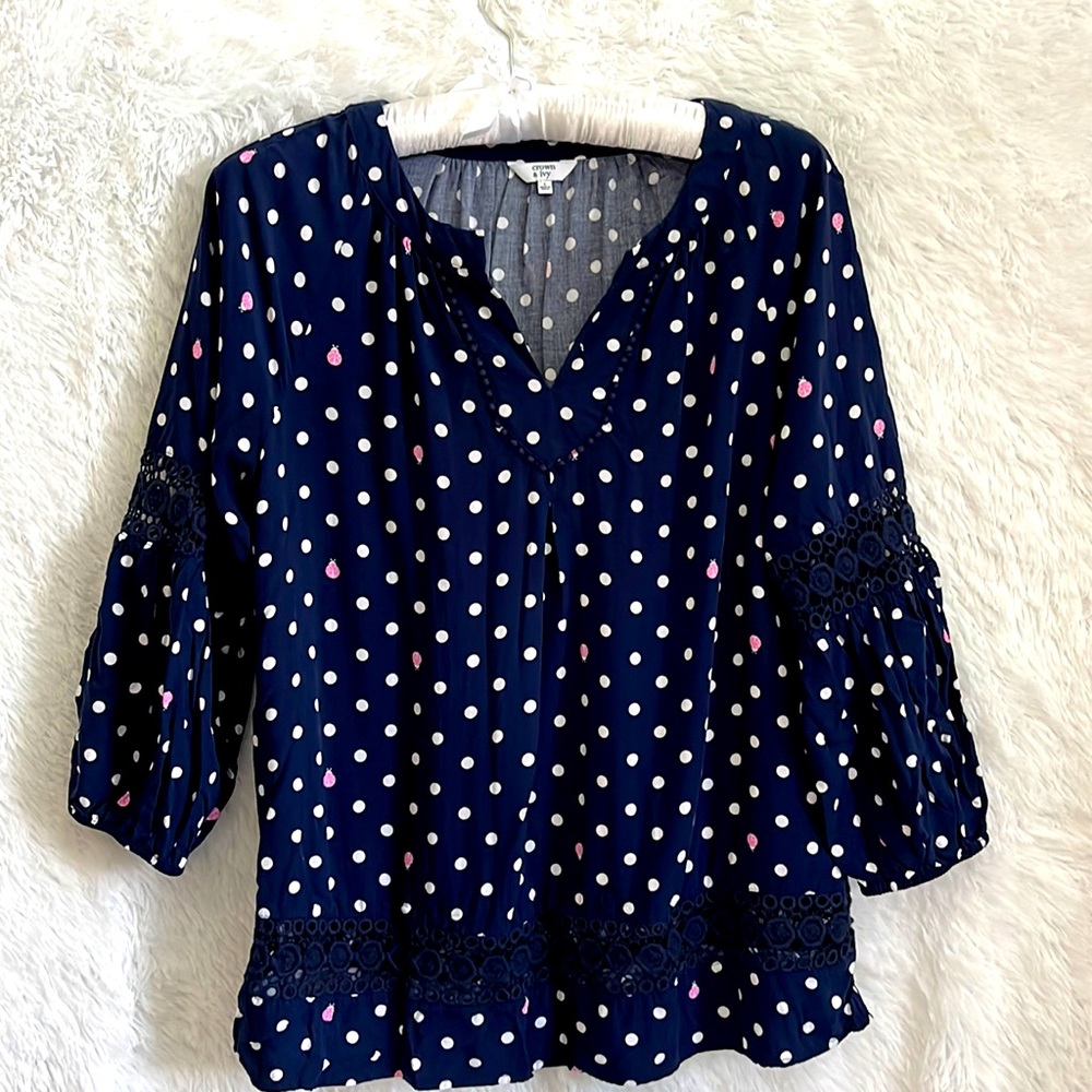 Crown & Ivy ladies blouse
